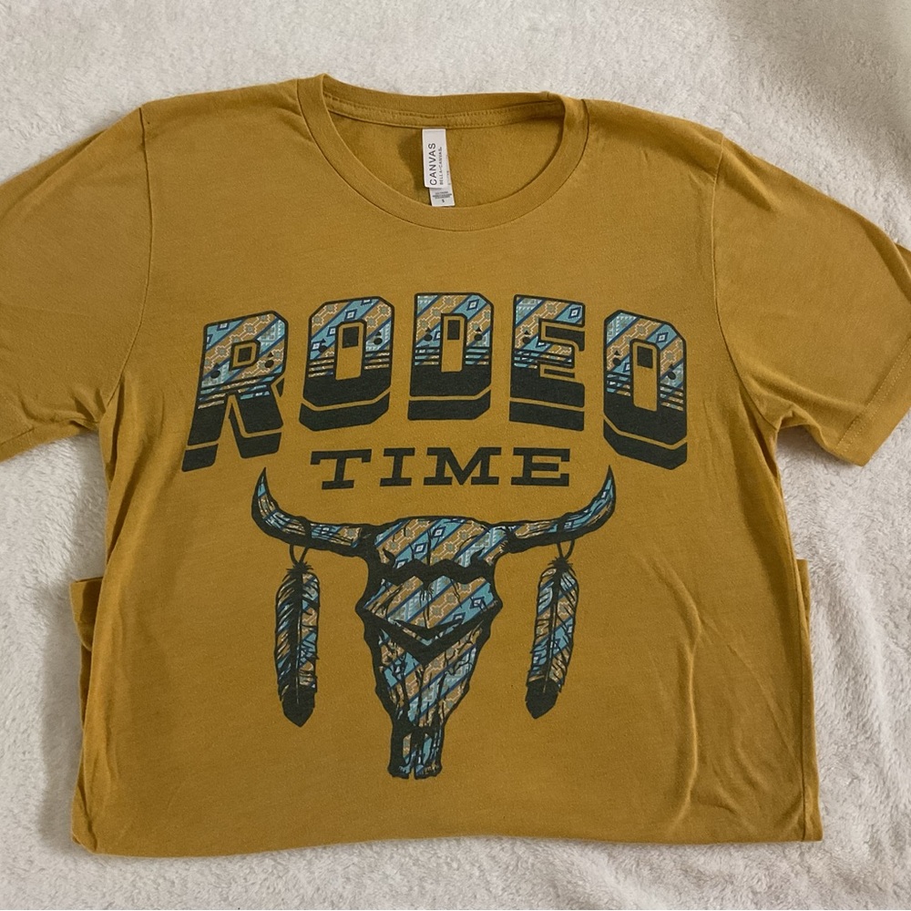 Yellow Short Sleeve Tees with Graphic Designs